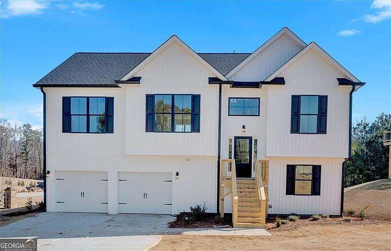 1st image of 13 Lucas Ln