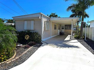 4208 S Shady Ln, Boynton Beach, FL 33436