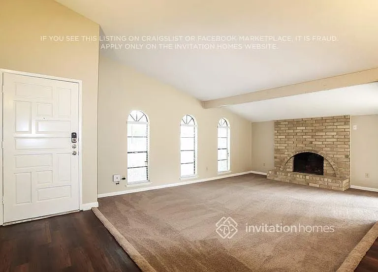 3827 Cypressdale Dr — Photo 2