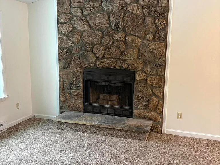 4161 Romeo Rd — Photo 16