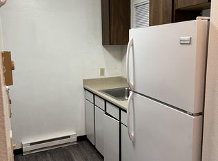 235 Wildwood Blvd SW APT 1, Issaquah, WA 98027