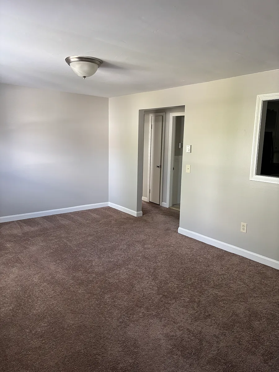 Building Photo - 26 Walker St #A