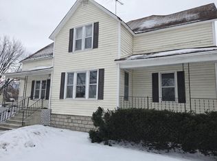 1102 Oakes St, Marinette, WI 54143