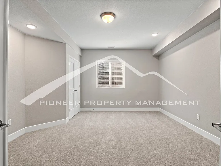 6524 Courtland Pl — Photo 17