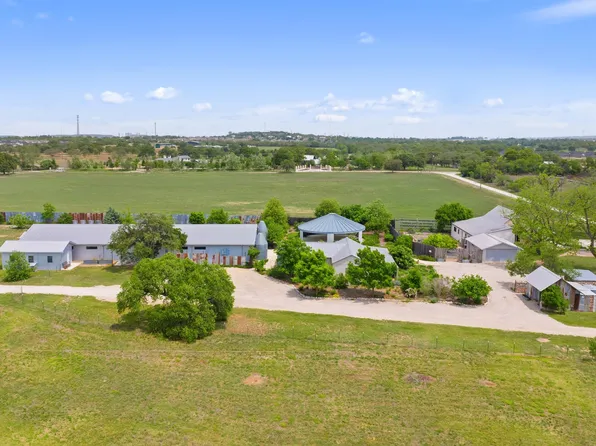 208 Danos Drive, Fredericksburg, TX 78624