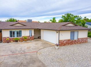 219 Woodhill Dr, Redding, CA 96003