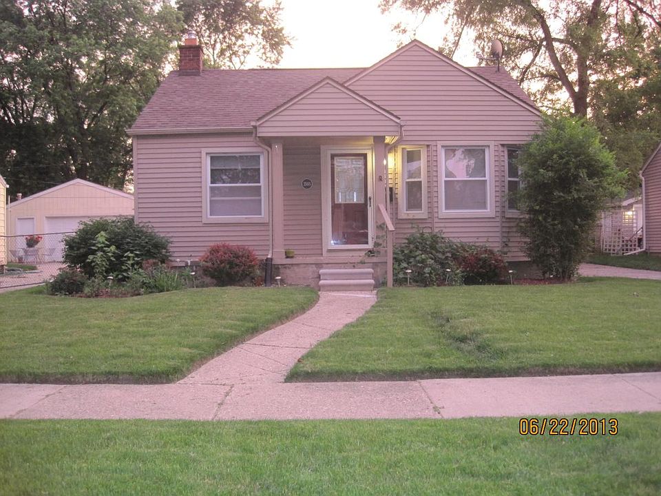 1st image of 3565 Buckingham Ave
