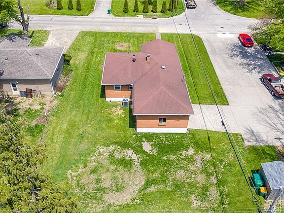 2nd image of 1648 Windemere Dr
