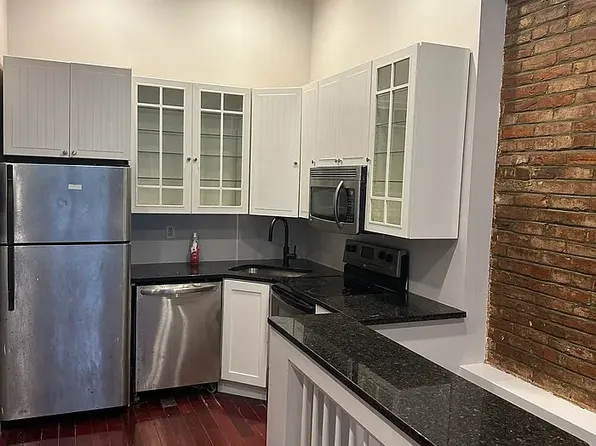2215 Eutaw Pl APT A, Baltimore, MD 21217