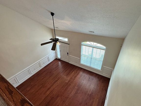 5th image of 815 Mayo Ln