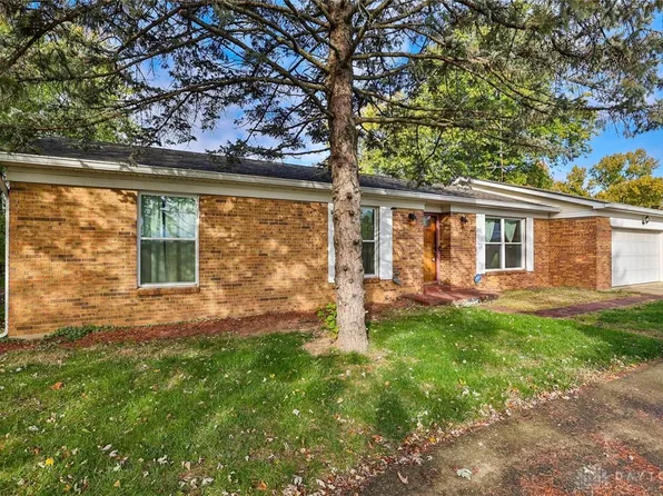 8309 Cox Rd, West Chester, OH 45069