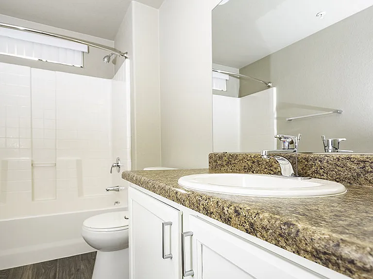 Town Center Apartments — Photo 30