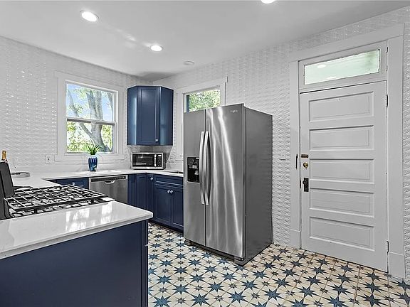 4th image of 309 McKinley Ave