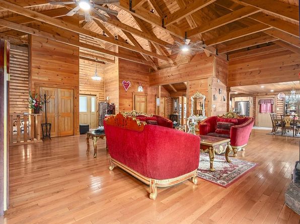 4267 Trail Of Faith Ct