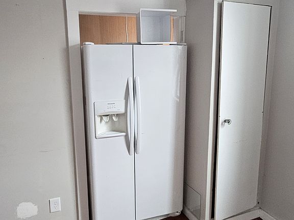 3rd image of 4700 Virginia Ave #2F