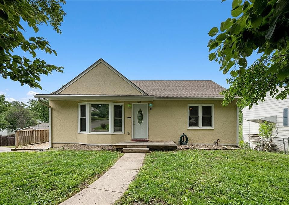 1st image of 1817 N 31st St