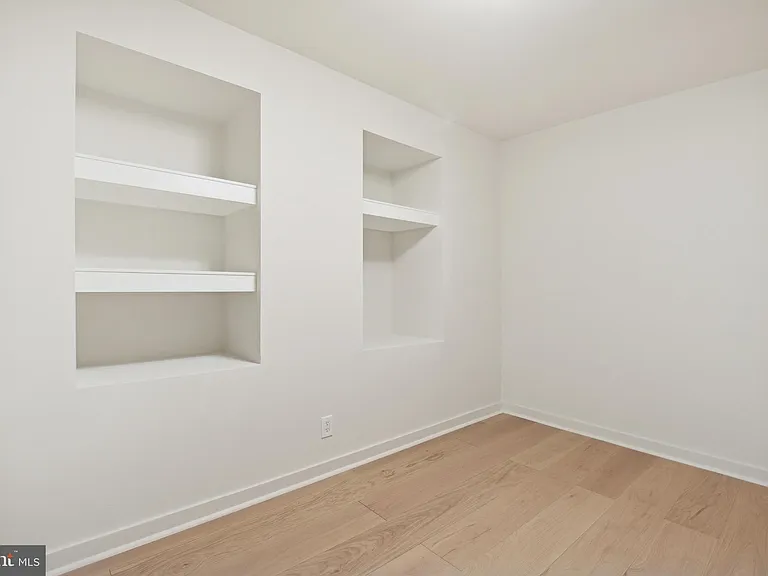 1329 Connecticut Ave NW #300 — Photo 38