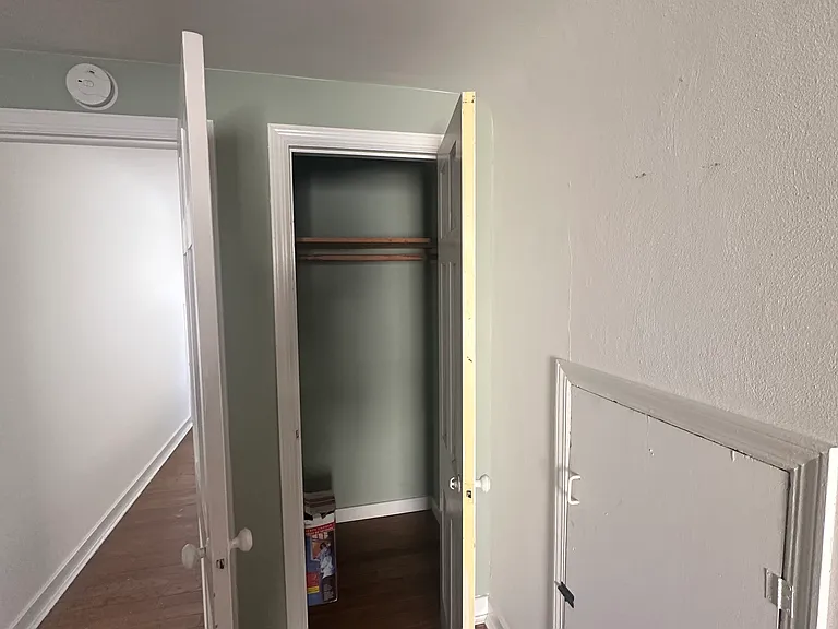 1336 W Summit Ave — Photo 15