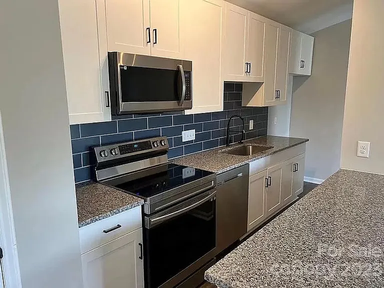 6116 Meadow Rose Ln — Photo 9