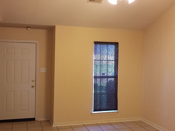 5th image of 840 We Ross Pkwy