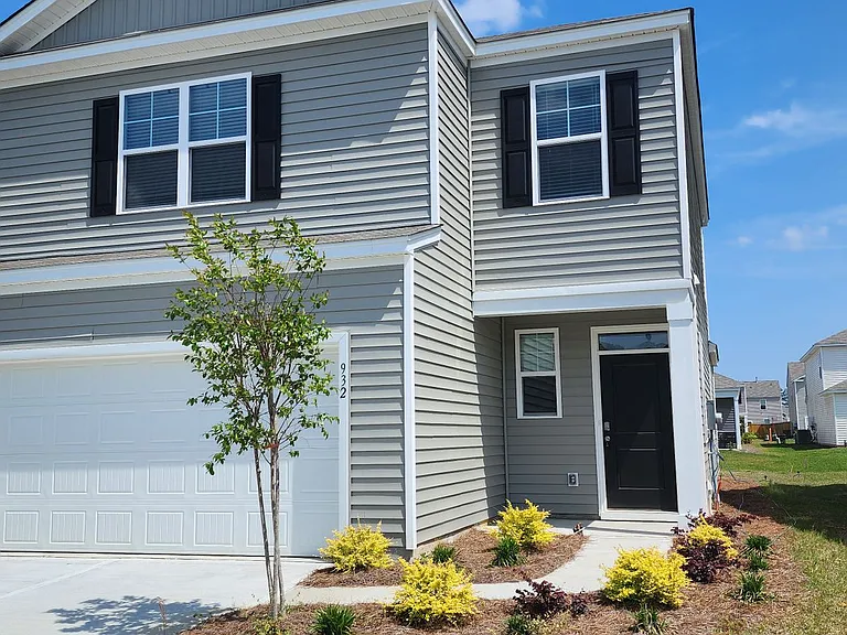 932 Woodside Creek Ln — Photo 1