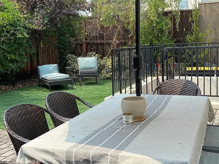 1820 Ash St — Photo 24