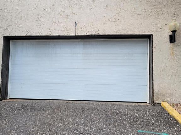 5th image of 221 Grand Ave W APT 213