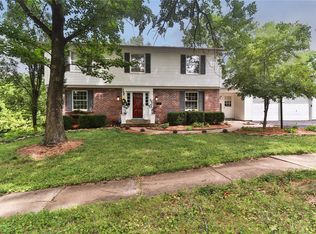 12847 Stump Rd, Saint Louis, MO 63131