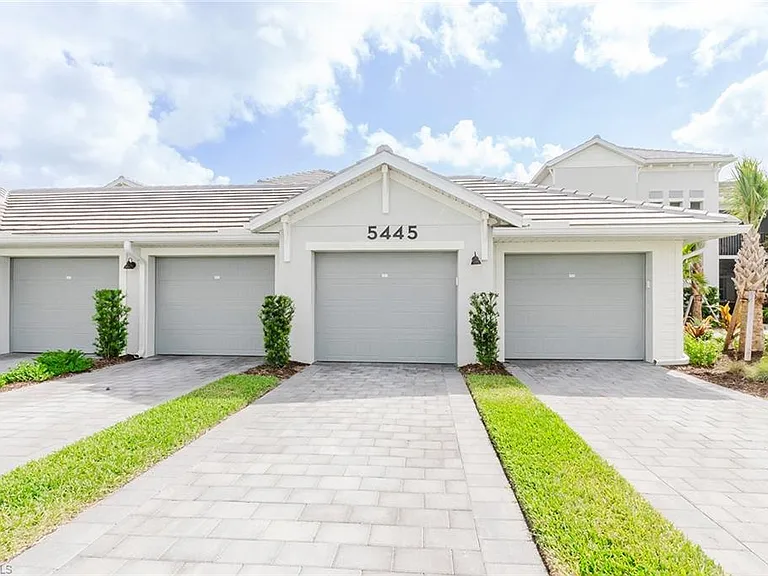 5445 Double Eagle Cir #3013 — Photo 18