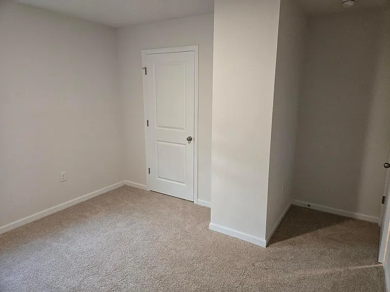 1134 Saddlebrook Dr — Photo 13