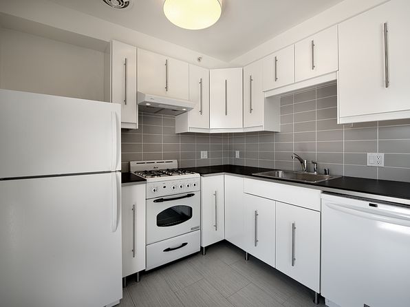 140 W Via Lola APT 210
