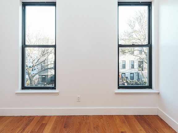 5th image of 1213 Jefferson Ave #3