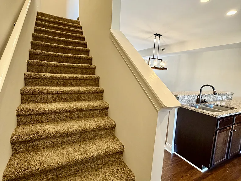 127 Portico St — Photo 11