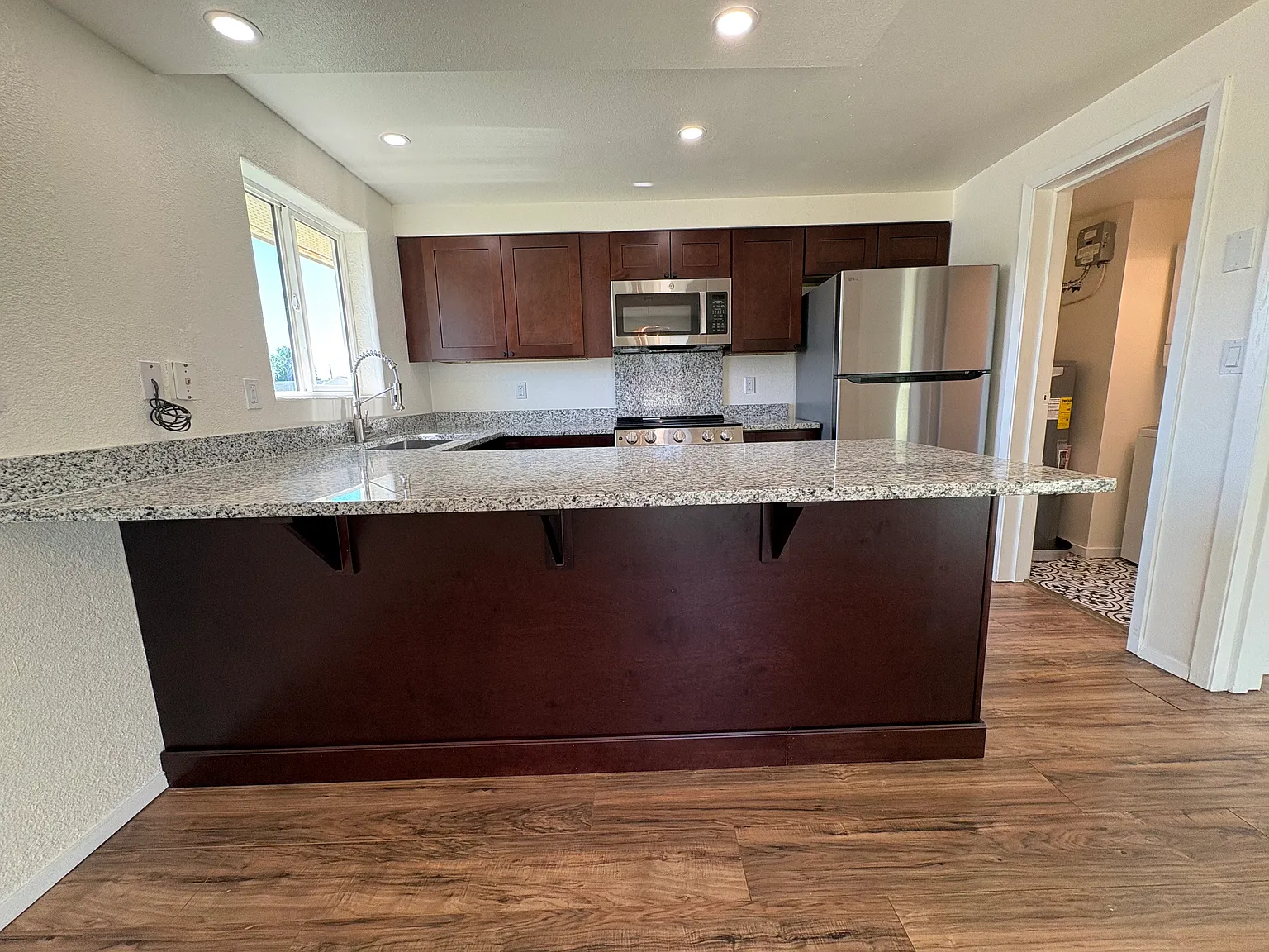 829 Northview Cir — Photo 1