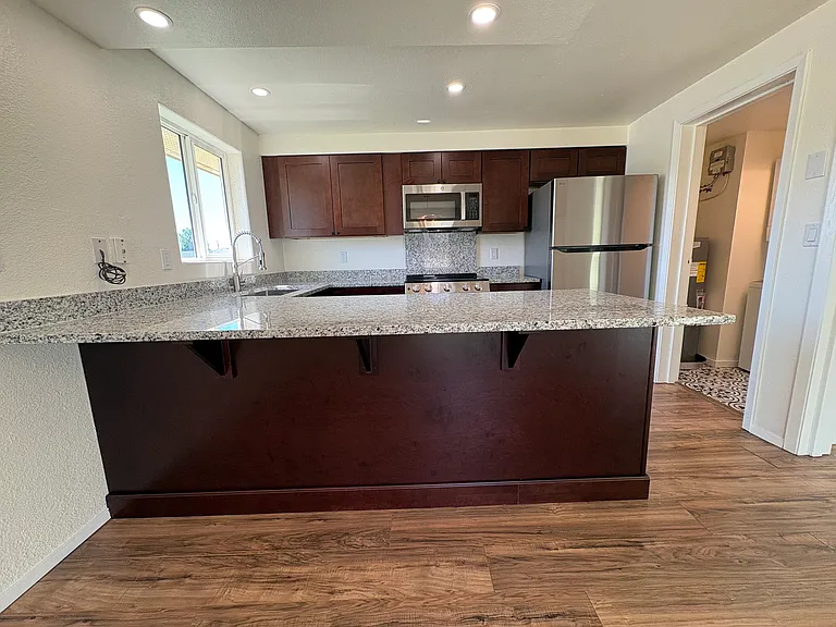829 Northview Cir — Photo 1