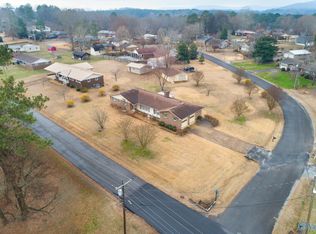 1806 Ruth St, Scottsboro, AL 35769