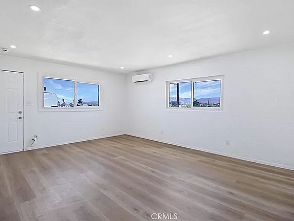 5th image of 73757 Sunnyslope Dr #2