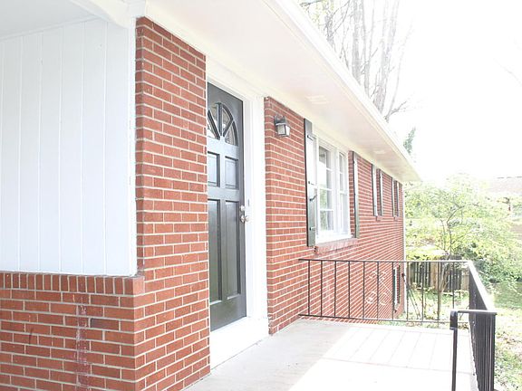 2nd image of 4608 Silverhill Dr