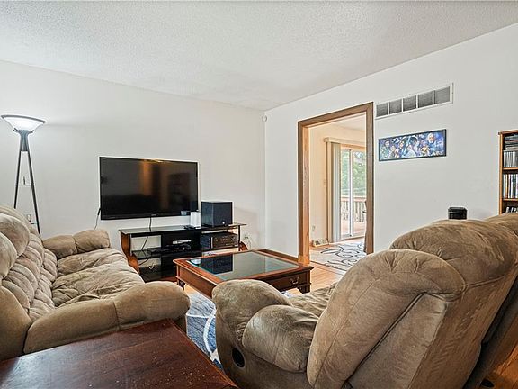 3rd image of 12020 Felton St