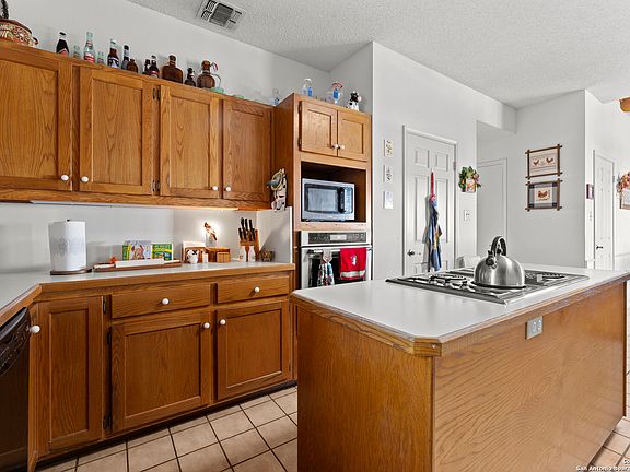 5th image of 117 Oaklawn Dr