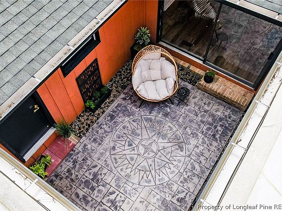 5th image of 1277 Laurel Cir