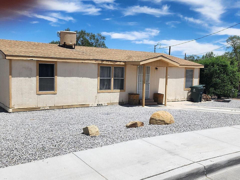 1st image of 700 W Logan Ave