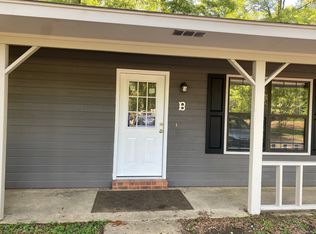 2130 Land Rd #B, Columbus, MS 39705
