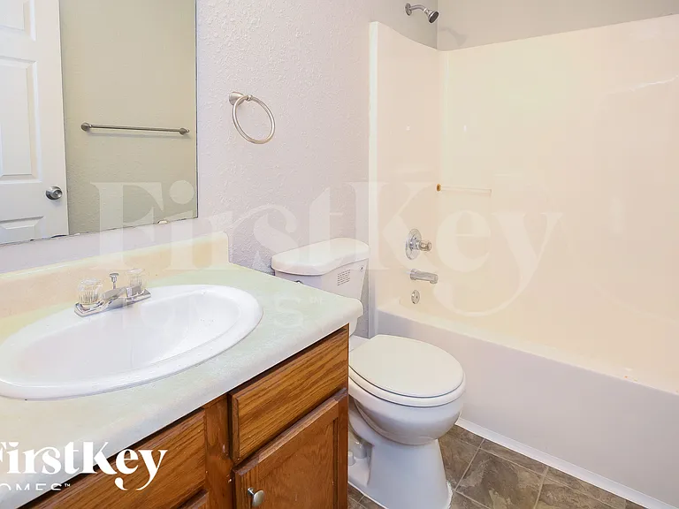4327 Autumn Crest Ct — Photo 15