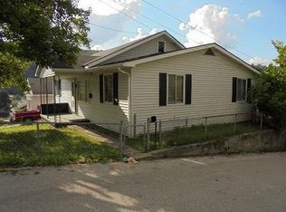 213 Oak St, Harlan, KY 40831