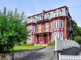 4 Montrose St, Roxbury, MA 02119