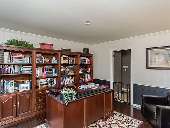 4th image of 4104 Wyndwood Dr