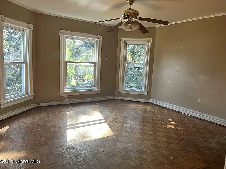 83 Prospect Ave — Photo 12
