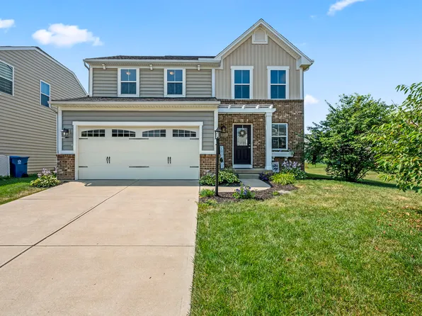 2212 Blazing Star Dr, Tipp City, OH 45371
