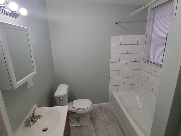 5th image of 2208 W Venango St